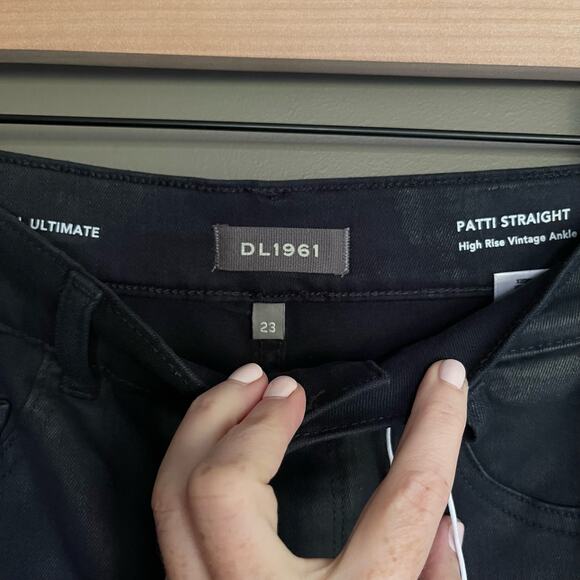 NWT DL1961 Patti Straight High Rise Jeans Sharkskin Black Grey Coated‎ Denim 23 - Picture 9 of 16